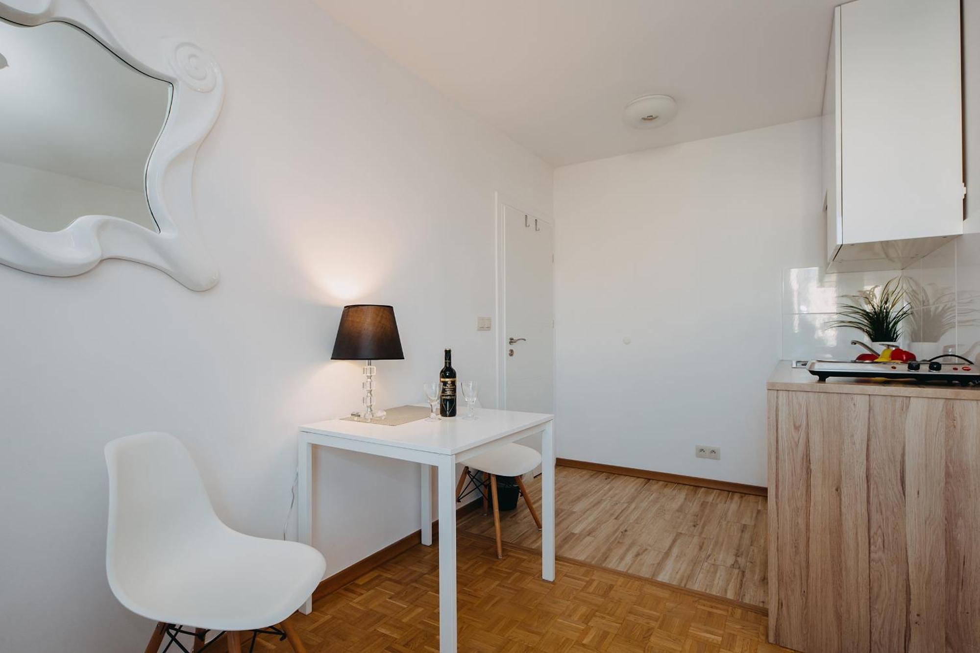 Apartment V Ajax Metro Stadion Narodowy *