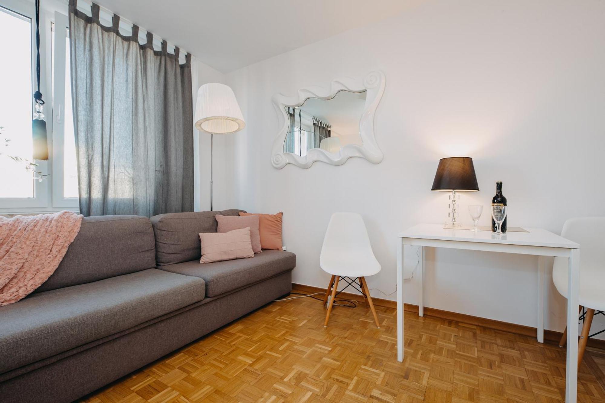 V Ajax Metro Stadion Narodowy Apartment Warsaw